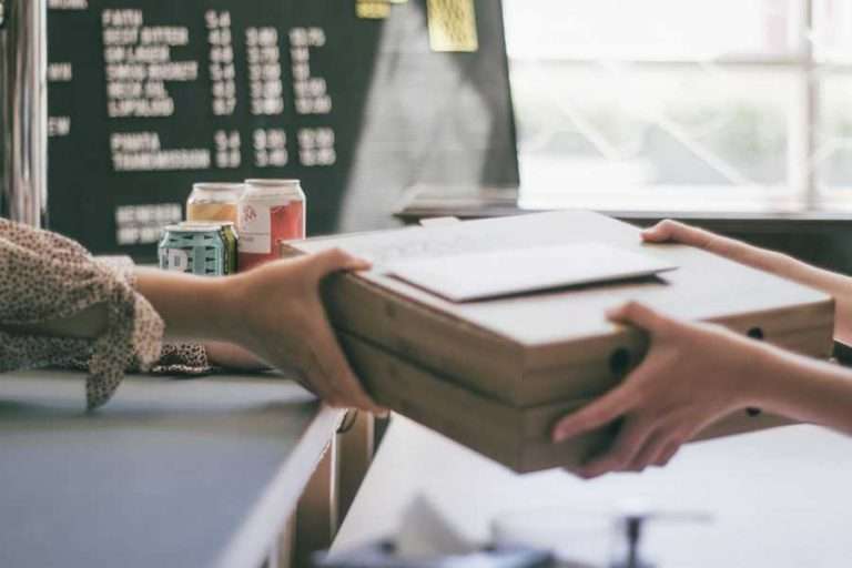 La evolución del mercado quita la razón a Zara: los consumidores online quieren devoluciones sencillas y gratuitas