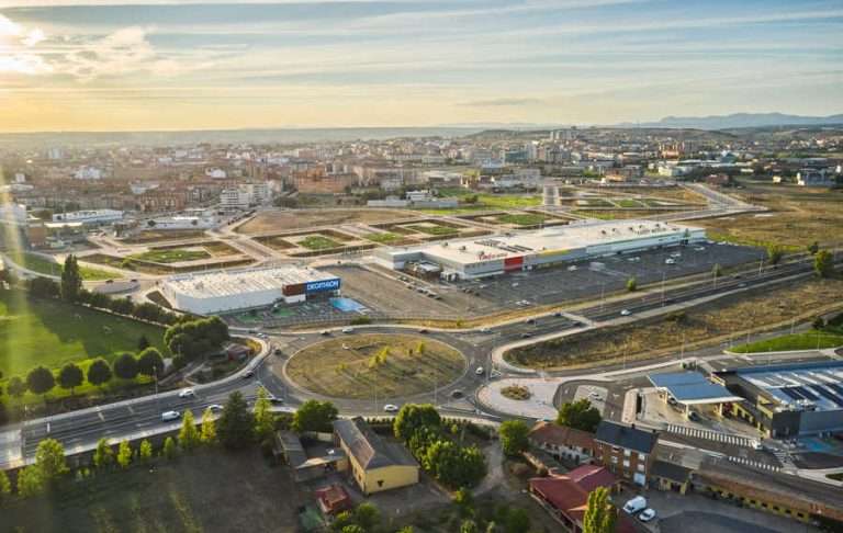 El parque comercial ‘Reino de León’ de Bogaris entre los candidatos a los Premios AECC 2023