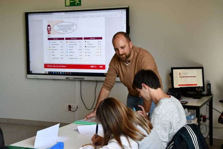 Fundación Prodis y UCI impulsan la segunda edición de su Programa de Educación Financiera inclusiva