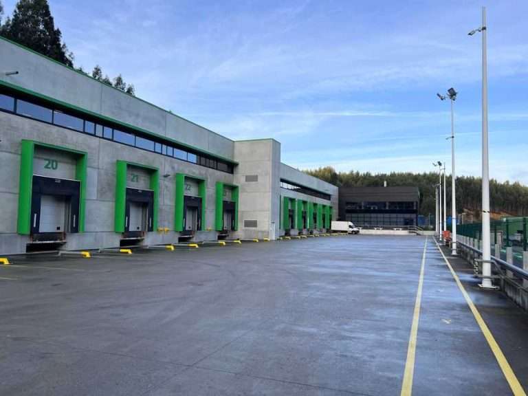 Angelo Gordon Net Lease cierra con BBVA la financiación de cuatro plataformas logísticas de Uvesco