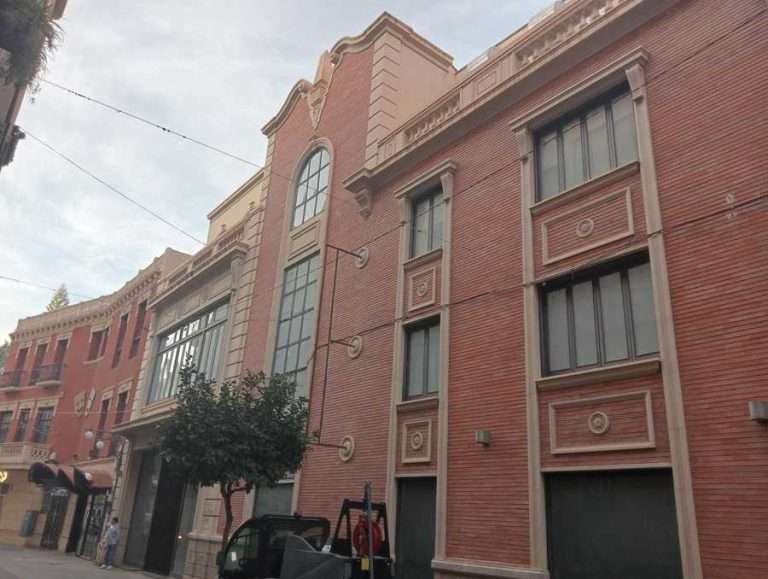 El CEU compra un edificio histórico en el centro de Elche para ubicar la nueva Facultad de Odontología