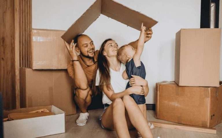 Hipotecas más caras y oferta a la baja contraen la compraventa: La falta de dinamismo pasa de largo por los precios