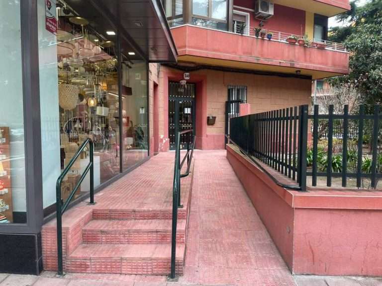 Solo el 0,6% de los edificios españoles son universalmente accesibles