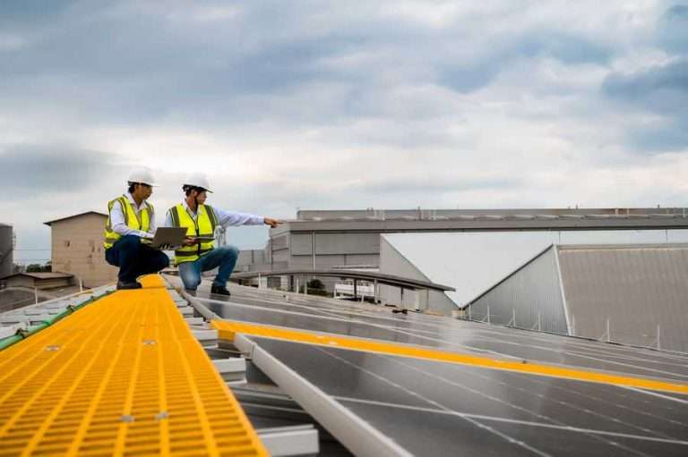 El empleo en el sector de la construcción crece casi un 4% en 2023