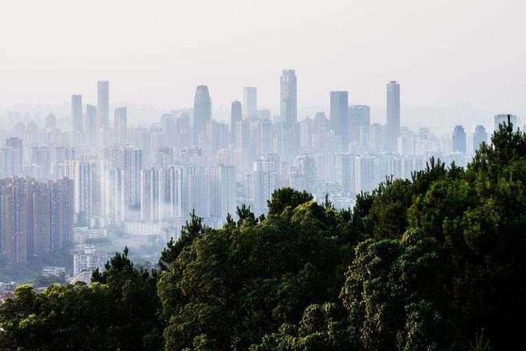 Descarbonización industrial, factor clave de los edificios inteligentes en España