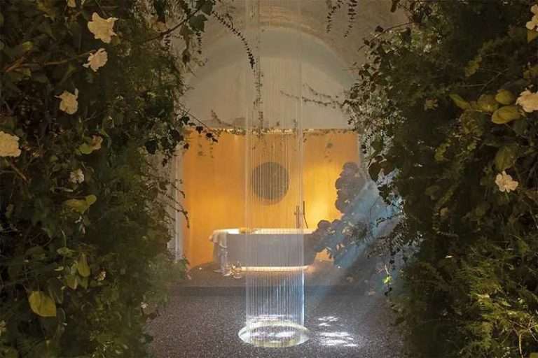 ESPACIO ROCA "EL SANTUARIO" POR ANDREU CARULLA