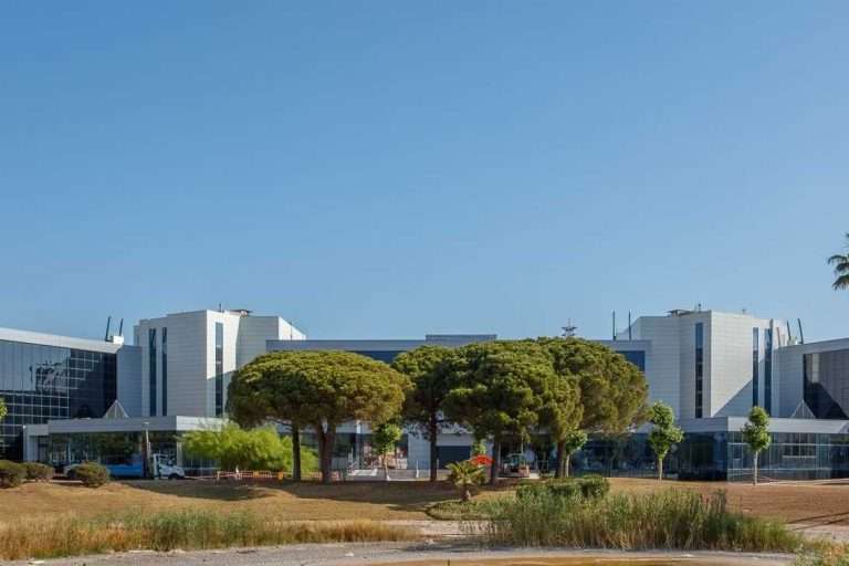 FREO Group vende el edificio de oficinas PRIMA Building a Transitions Europe, SCPI francesa administrada por Arkéa REIM