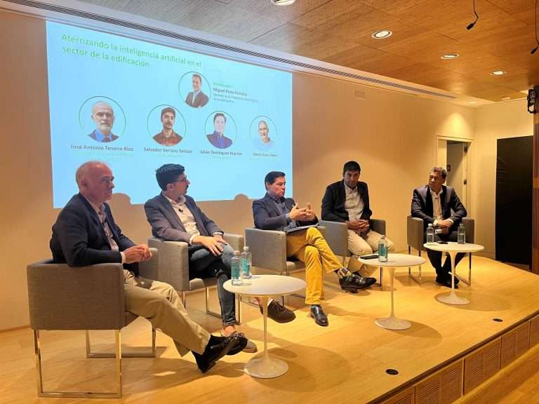 La falta de mano de obra y las necesidades de formación podrían retrasar la llegada de la IA a la edificación