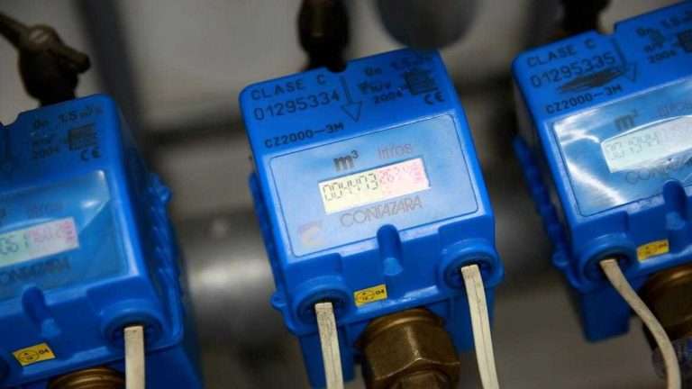 La Comunidad de Madrid supera medio millón de contadores de agua inteligentes que detectan cambios en consumo y fugas