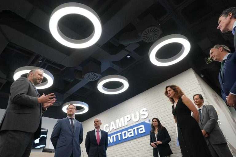 Díaz Ayuso impulsa el empleo digital con una inversión de 63 millones