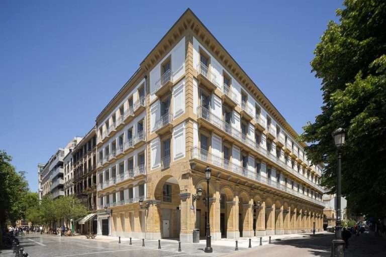 Culmia entrega 15 viviendas de lujo en el emblemático centro histórico de San Sebastián