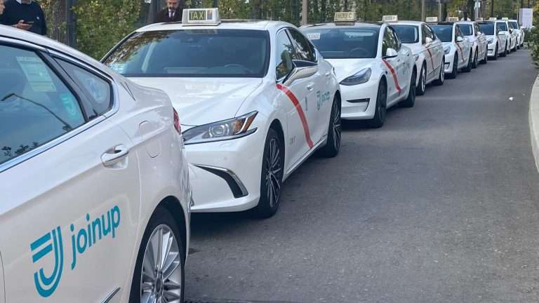 Desafíos y soluciones para los millones de viajeros flotantes en Madrid y Barcelona