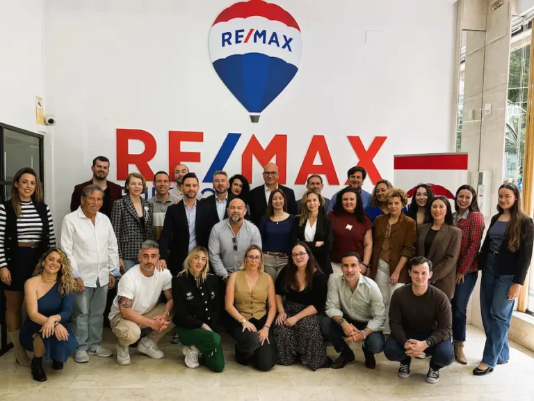 REMAX PUERTO CELEBRA SU PRIMER ANIVERSARIO EN MÁLAGA REFRENDANDO SU COMPROMISO CON EL TALENTO LOCAL Y LA EXCELENCIA INMOBILIARIA