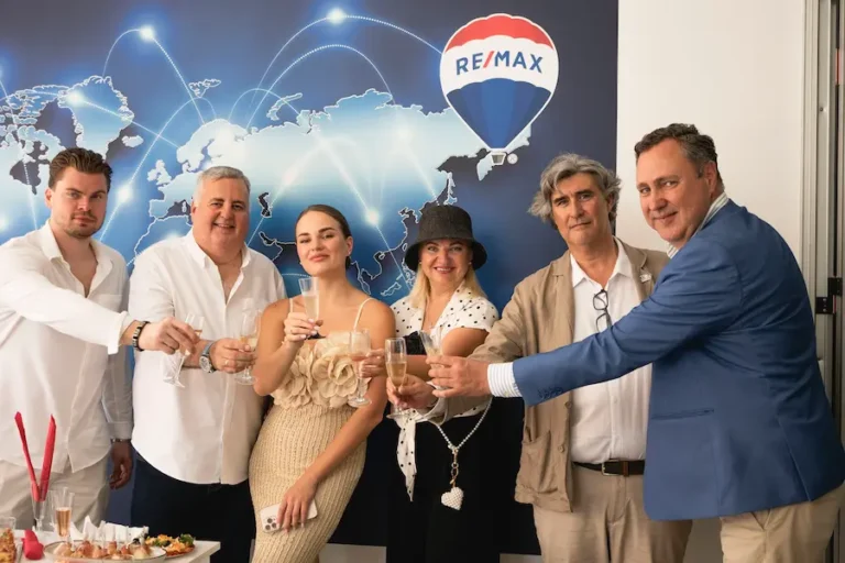 REMAX España inaugura nueva oficina en Benidorm con el proyecto REMAX Pórtico