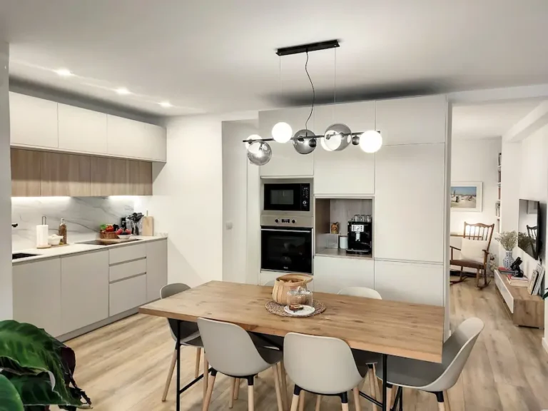 El 61% de los españoles prefieren cocinas cerradas en sus reformas