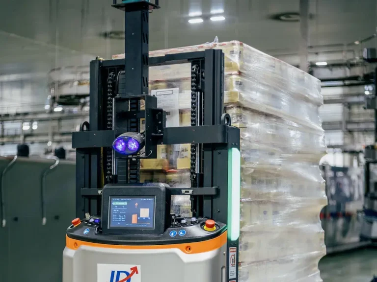 La automatización logística y la IA se imponen ante la presión estacional del verano