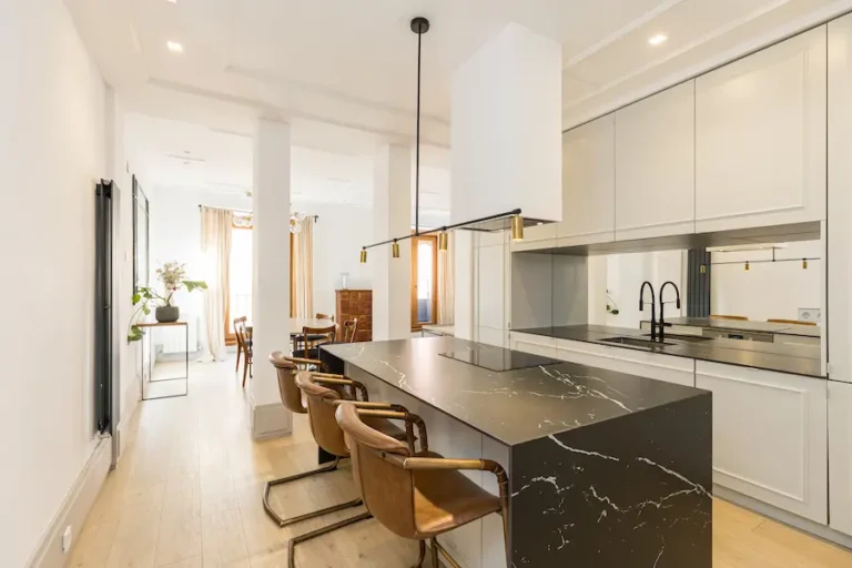 Lavapiés se reinventa como el 'Soho’ madrileño: cultura, historia y viviendas con alma bohemia en pleno centro