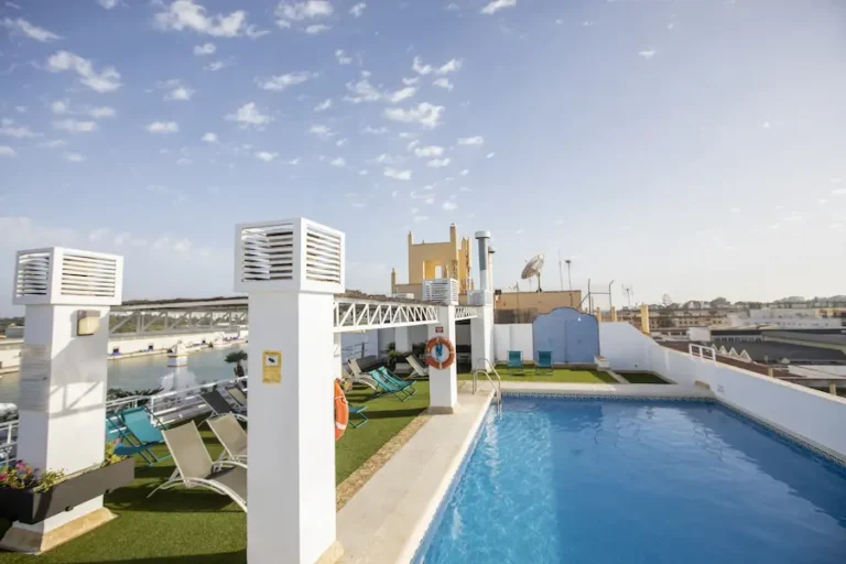 MAZABI vende tres activos hoteleros en Madrid, Sevilla y El Puerto de Santa María por más de 54 millones de euros