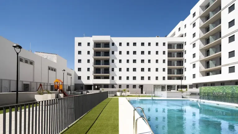 Culmia completa la entrega de su promoción Culmia Ciencias Park con 135 viviendas más en Sevilla