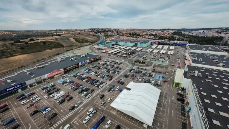 Redevco adquiere el Parque Comercial Abadía en Toledo
